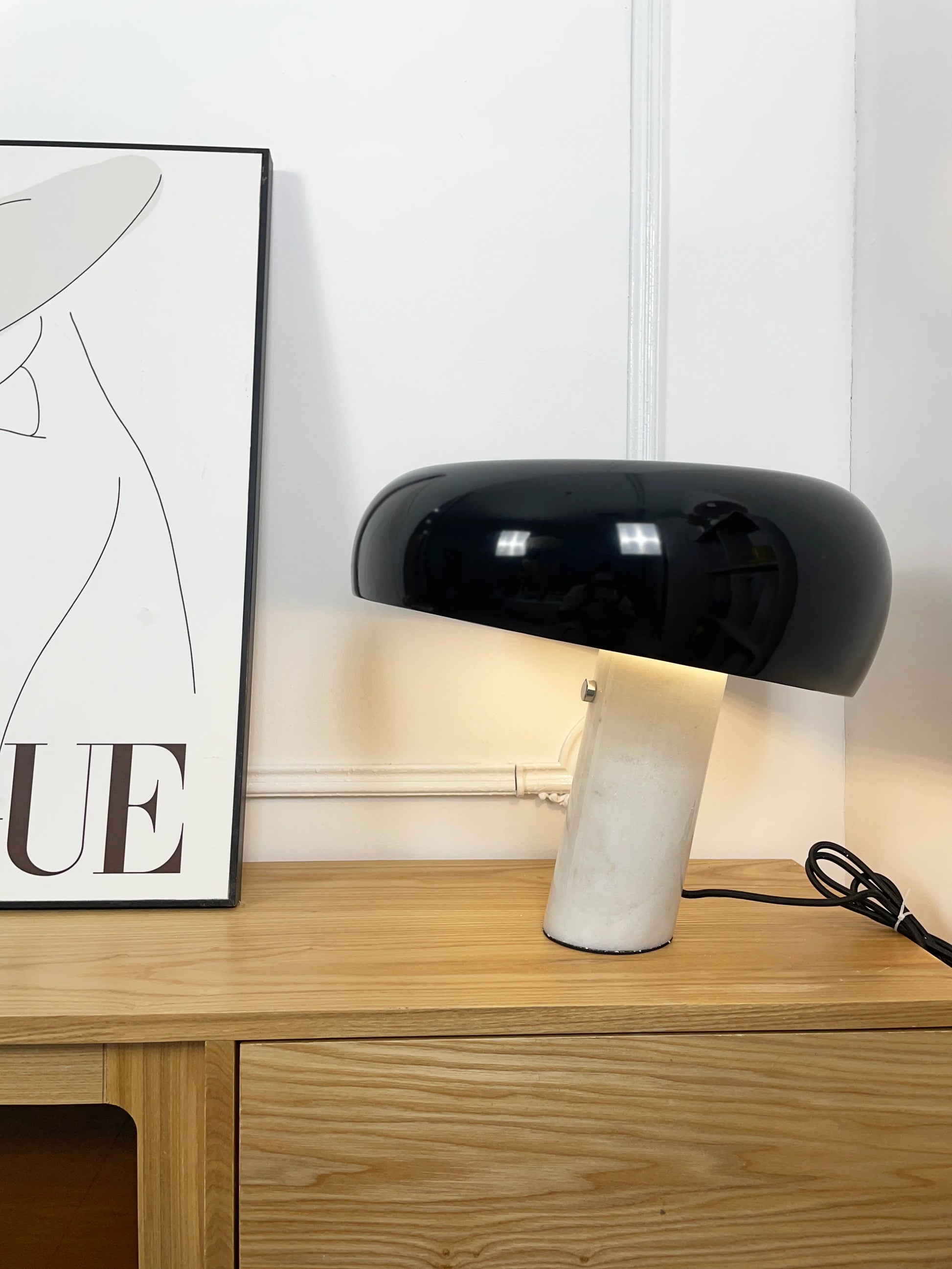 Snoopy Marble Table Lamp - Nuvé