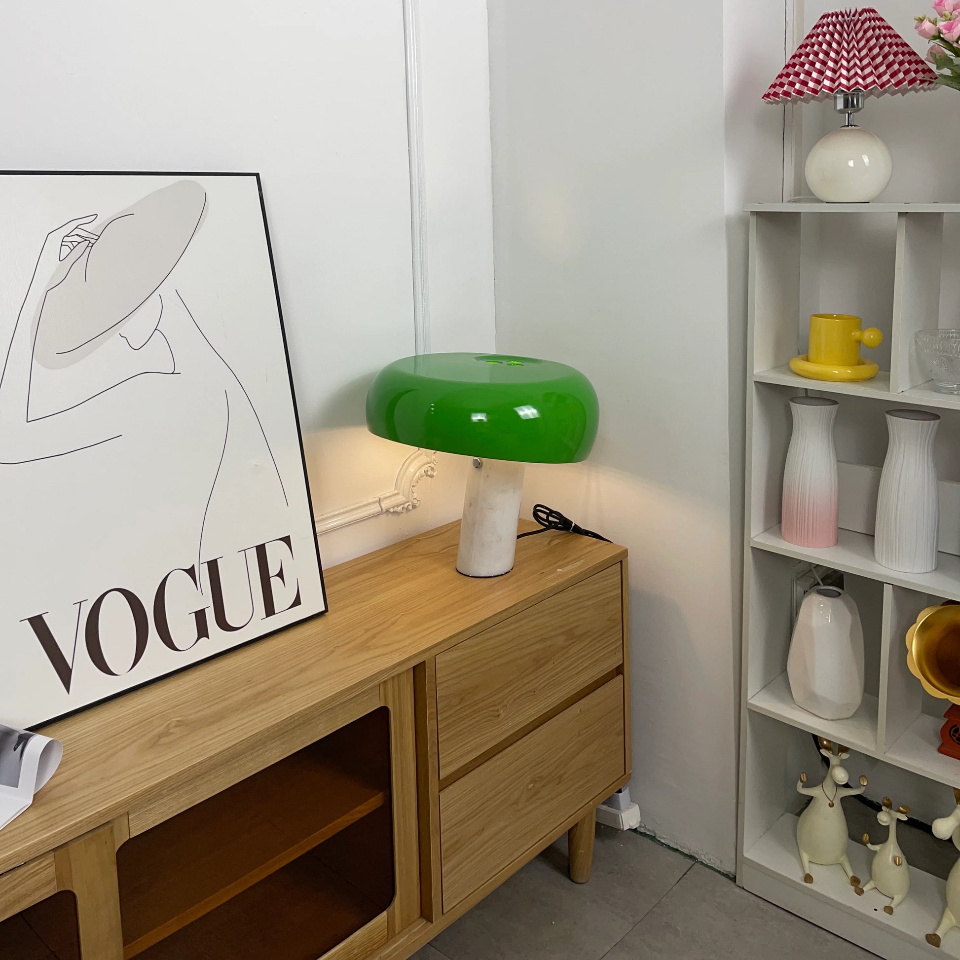 Snoopy Marble Table Lamp - Nuvé