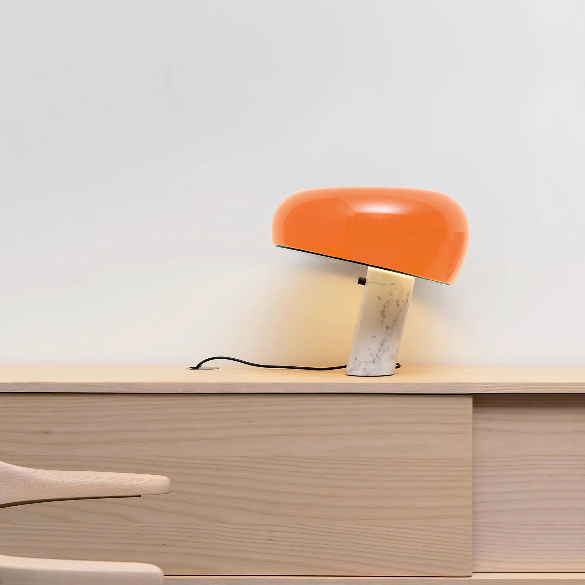 Snoopy Marble Table Lamp - Nuvé