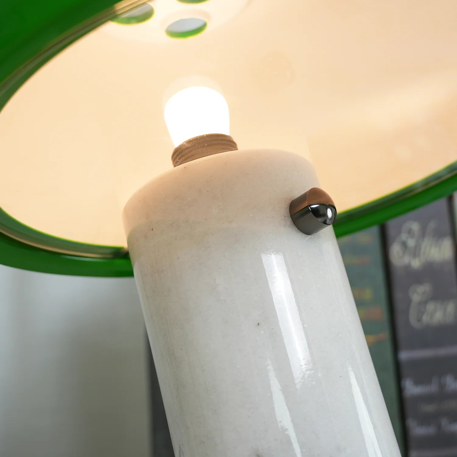 Snoopy Marble Table Lamp - Nuvé