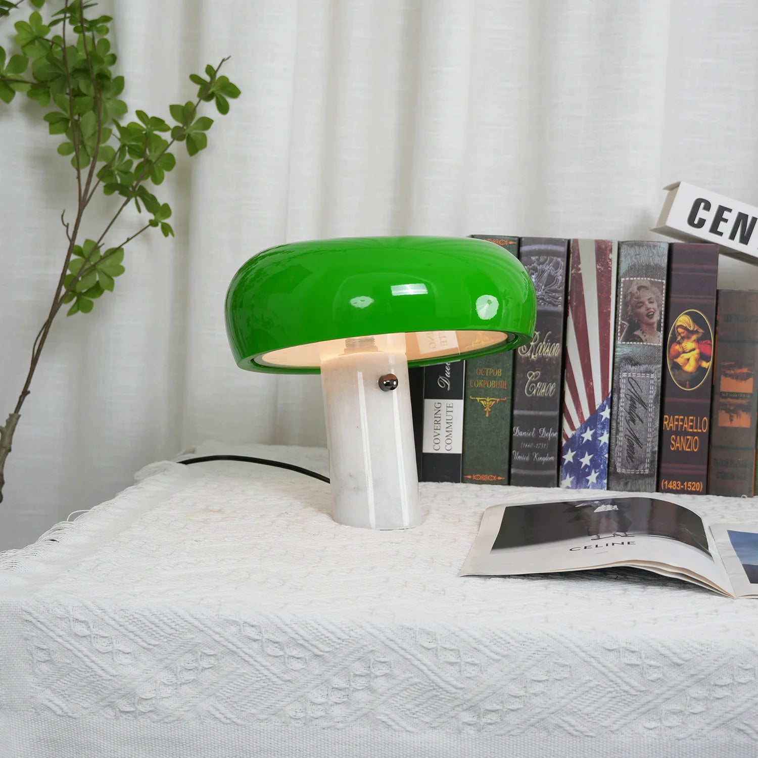 Snoopy Marble Table Lamp - Nuvé