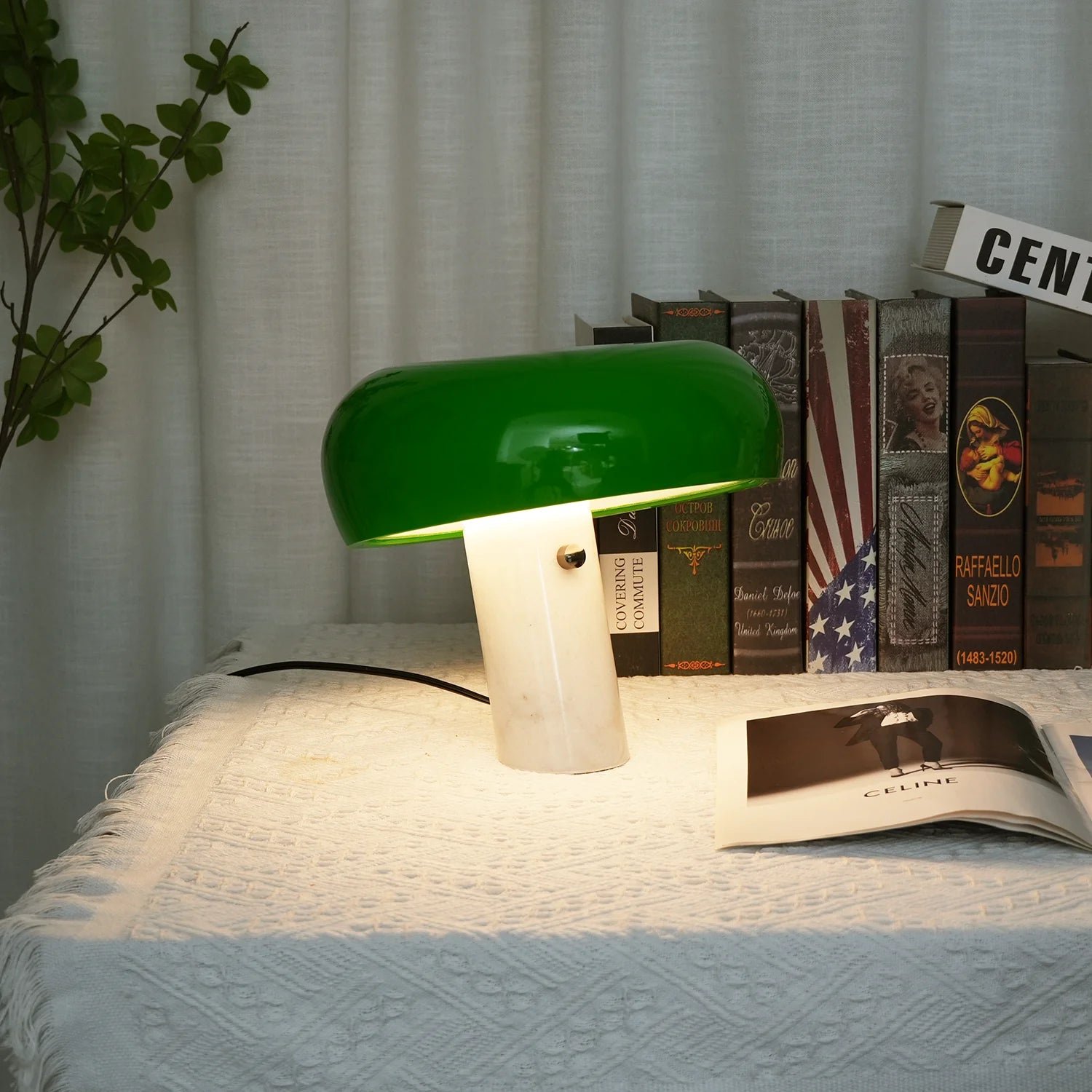 Snoopy Marble Table Lamp - Nuvé
