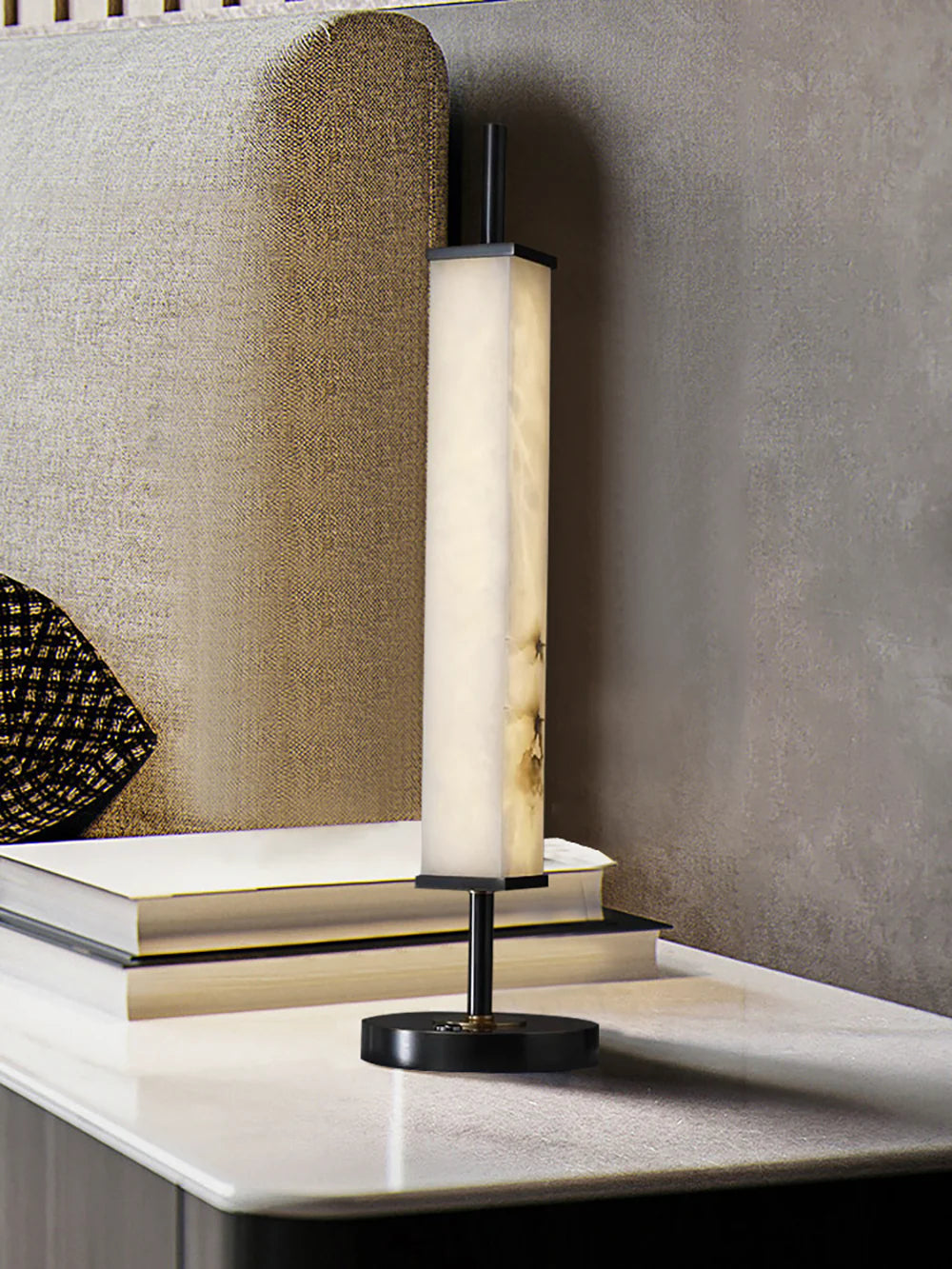 Spere Cuboid Alabaster Table Lamp - Nuvé