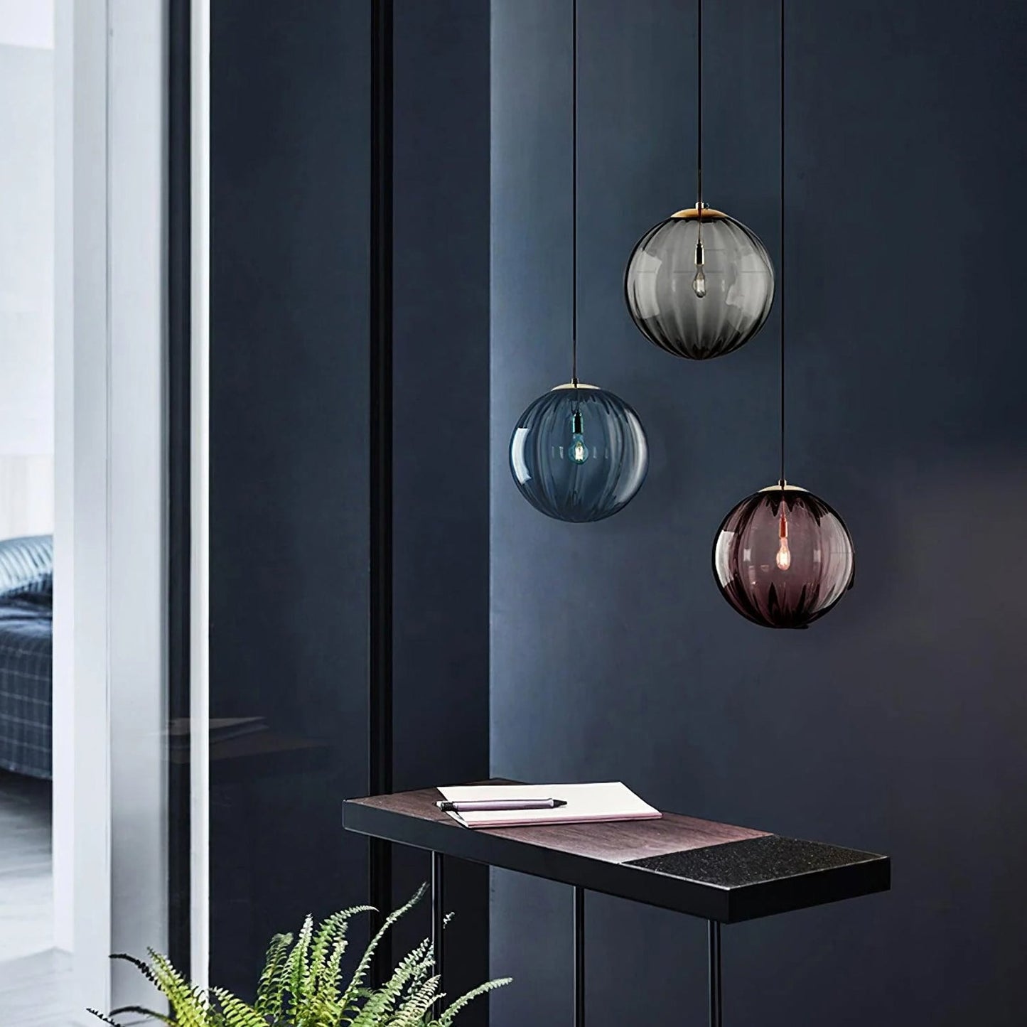 Spherical lampshade Pendant Light