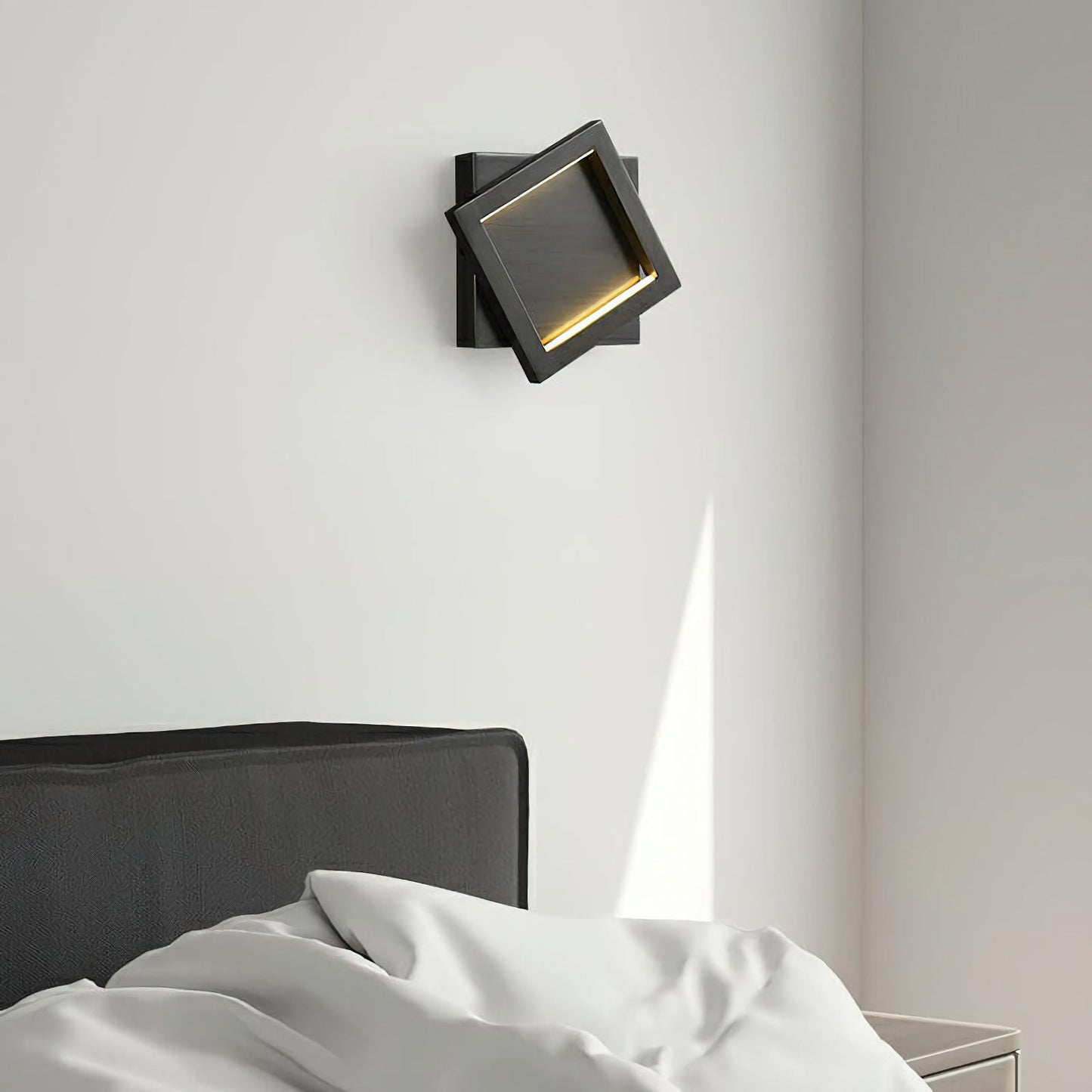 Square Wall Lamp - Nuvé