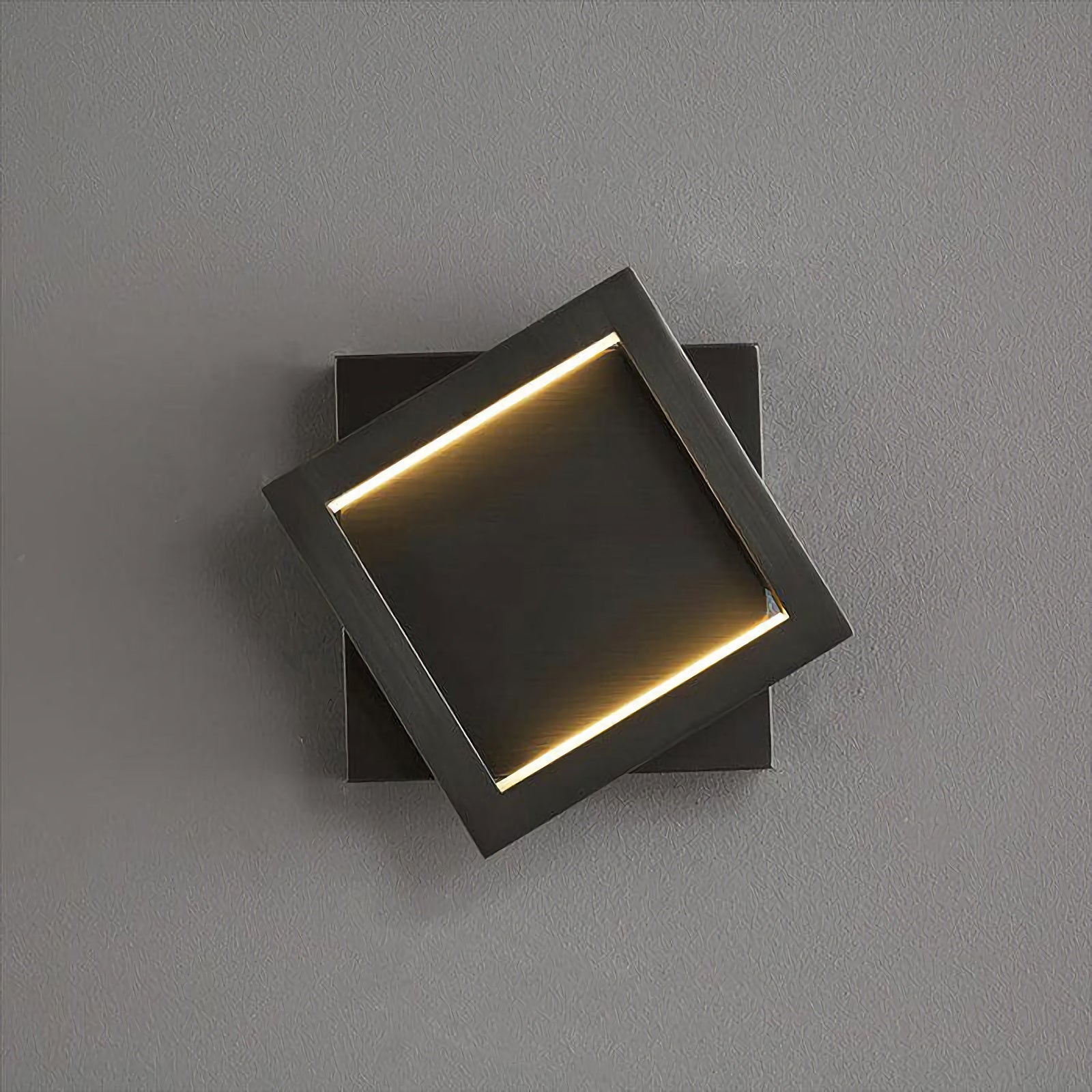 Square Wall Lamp - Nuvé