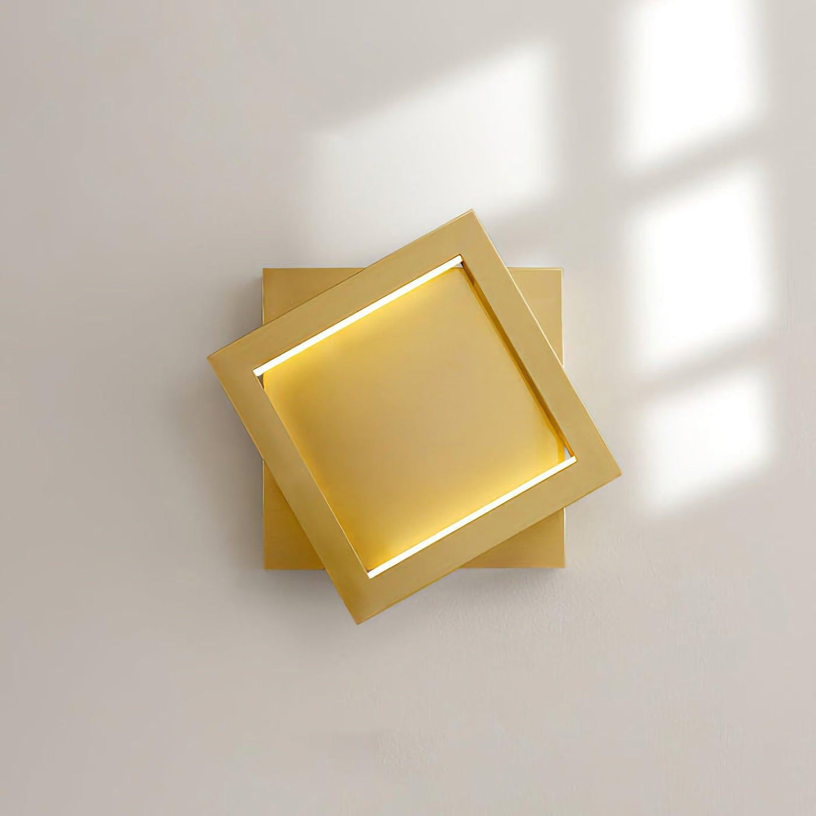 Square Wall Lamp - Nuvé