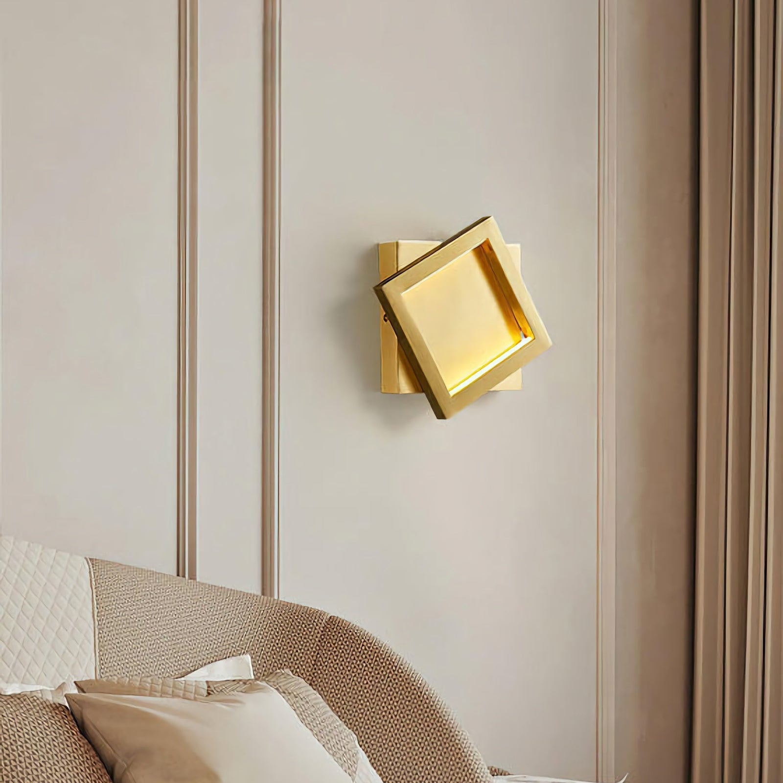 Square Wall Lamp - Nuvé