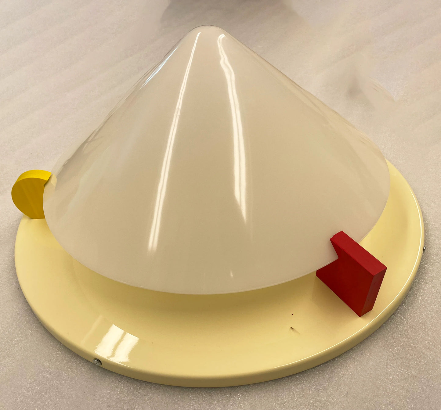 Modern Stoja Acryli Ceiling Lamp - Nuvé
