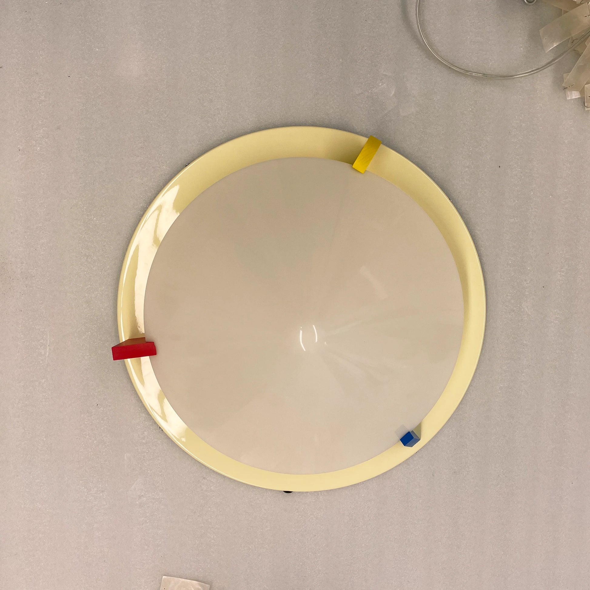 Modern Stoja Acryli Ceiling Lamp - Nuvé