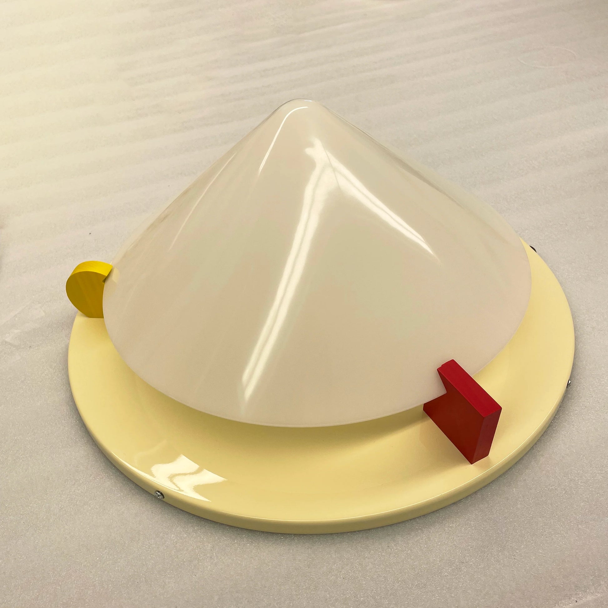 Modern Stoja Acryli Ceiling Lamp - Nuvé