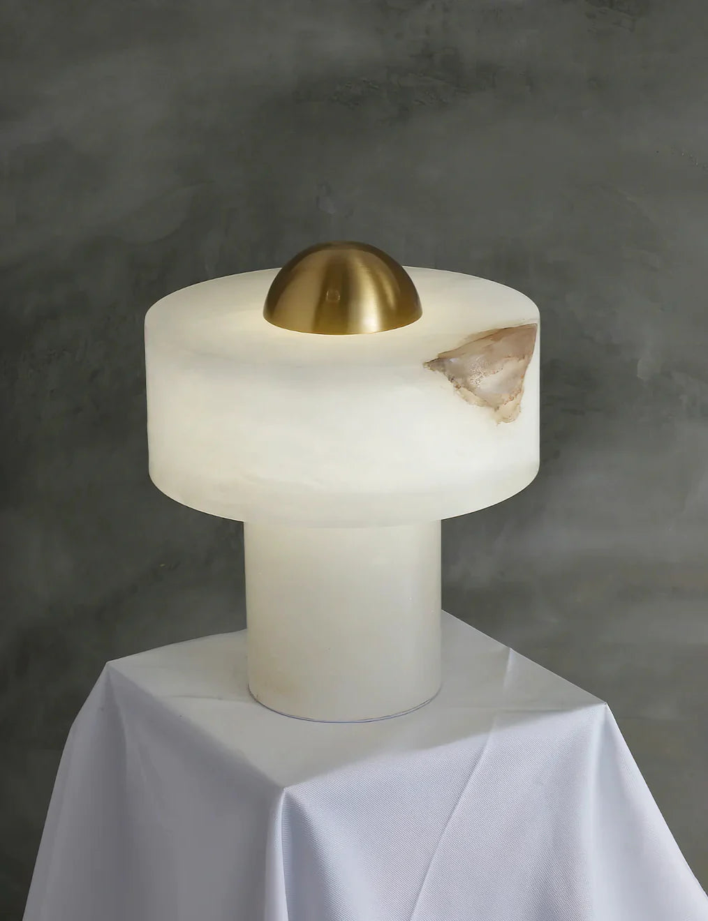 Stone Alabaster Table Light - Nuvé