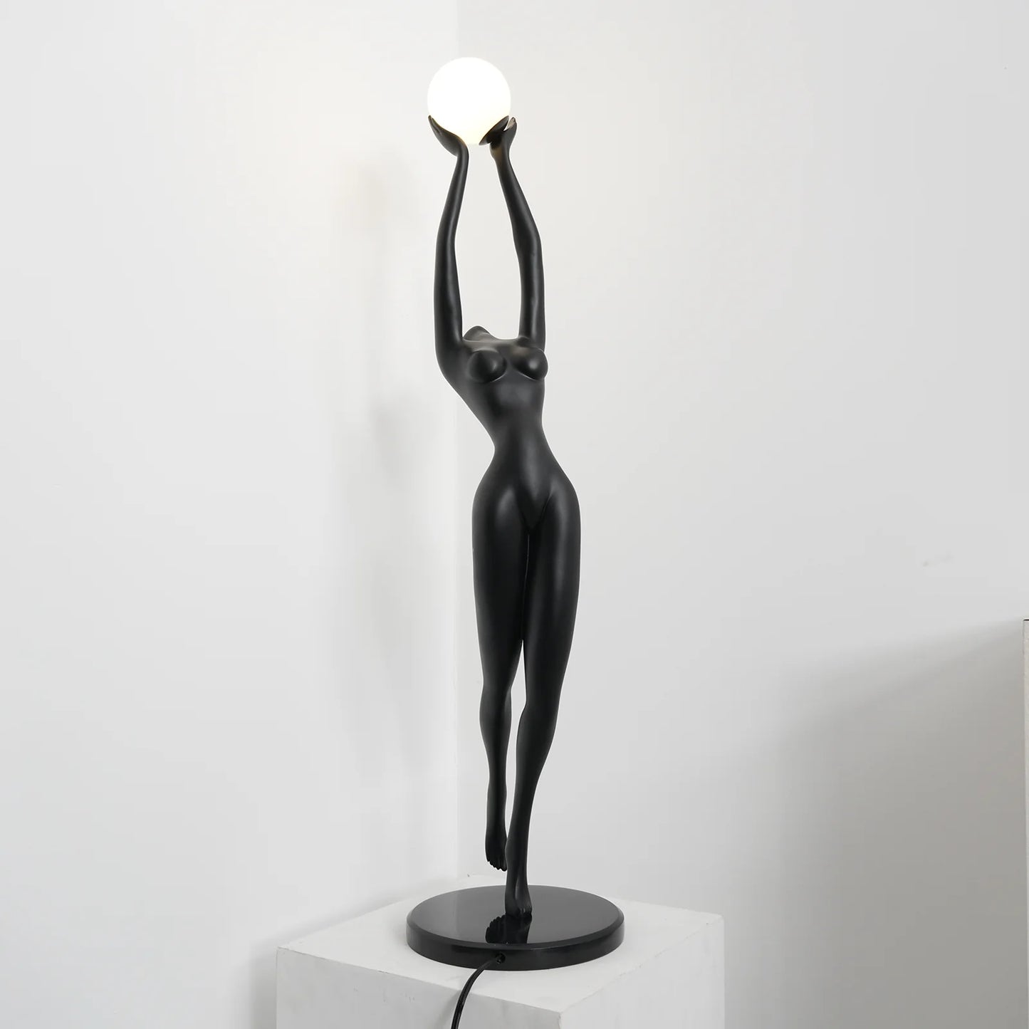 Stursa Sculpture Figure Floor Lamp - Nuvé