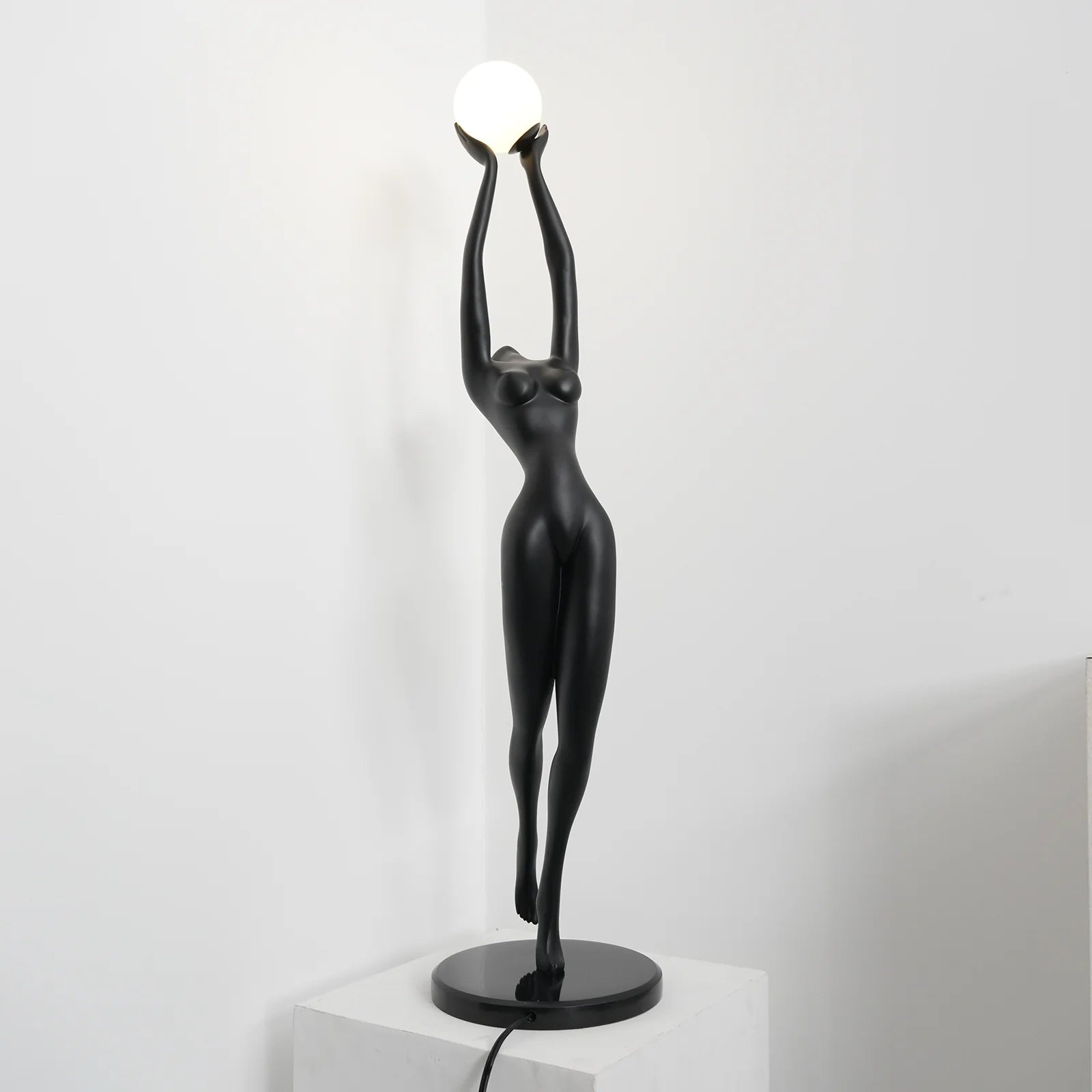 Stursa Sculpture Figure Floor Lamp - Nuvé