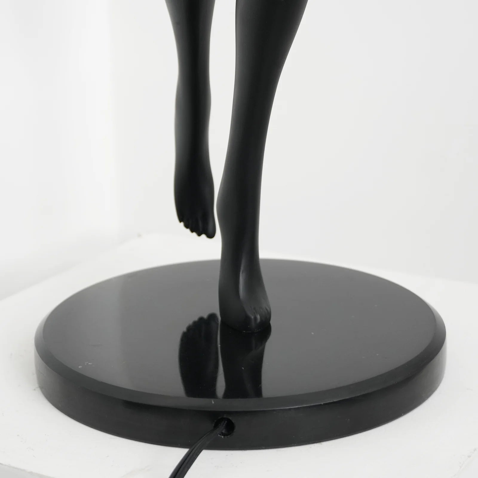 Stursa Sculpture Figure Floor Lamp - Nuvé