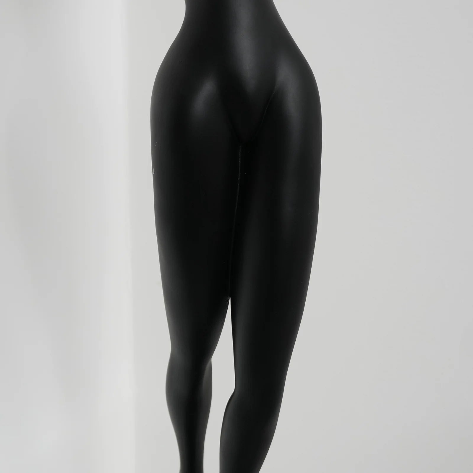 Stursa Sculpture Figure Floor Lamp - Nuvé
