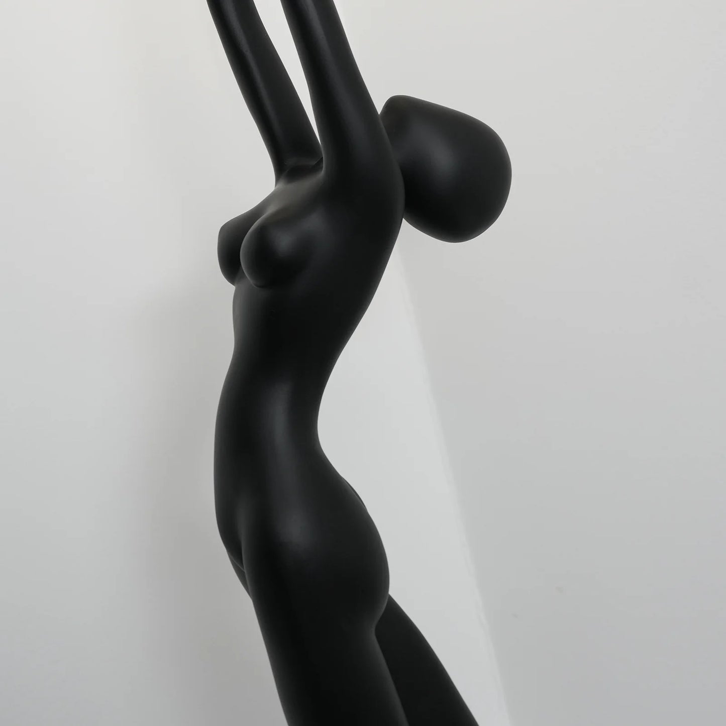 Stursa Sculpture Figure Floor Lamp - Nuvé