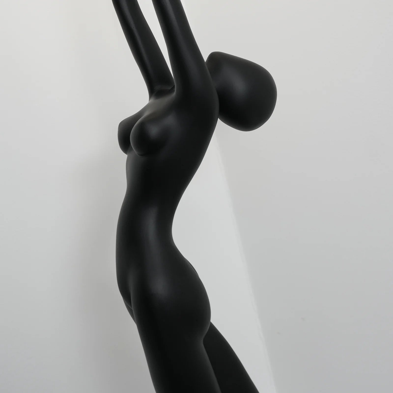 Stursa Sculpture Figure Floor Lamp - Nuvé