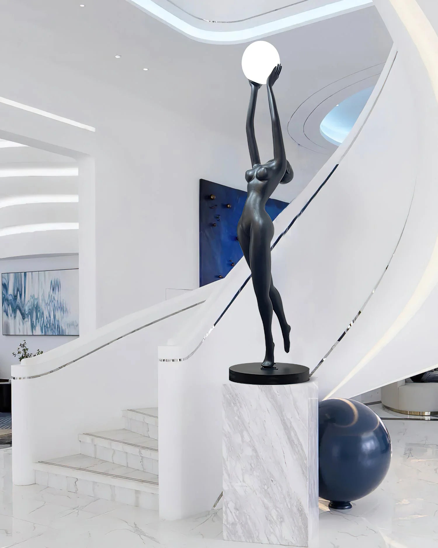 Stursa Sculpture Figure Floor Lamp - Nuvé