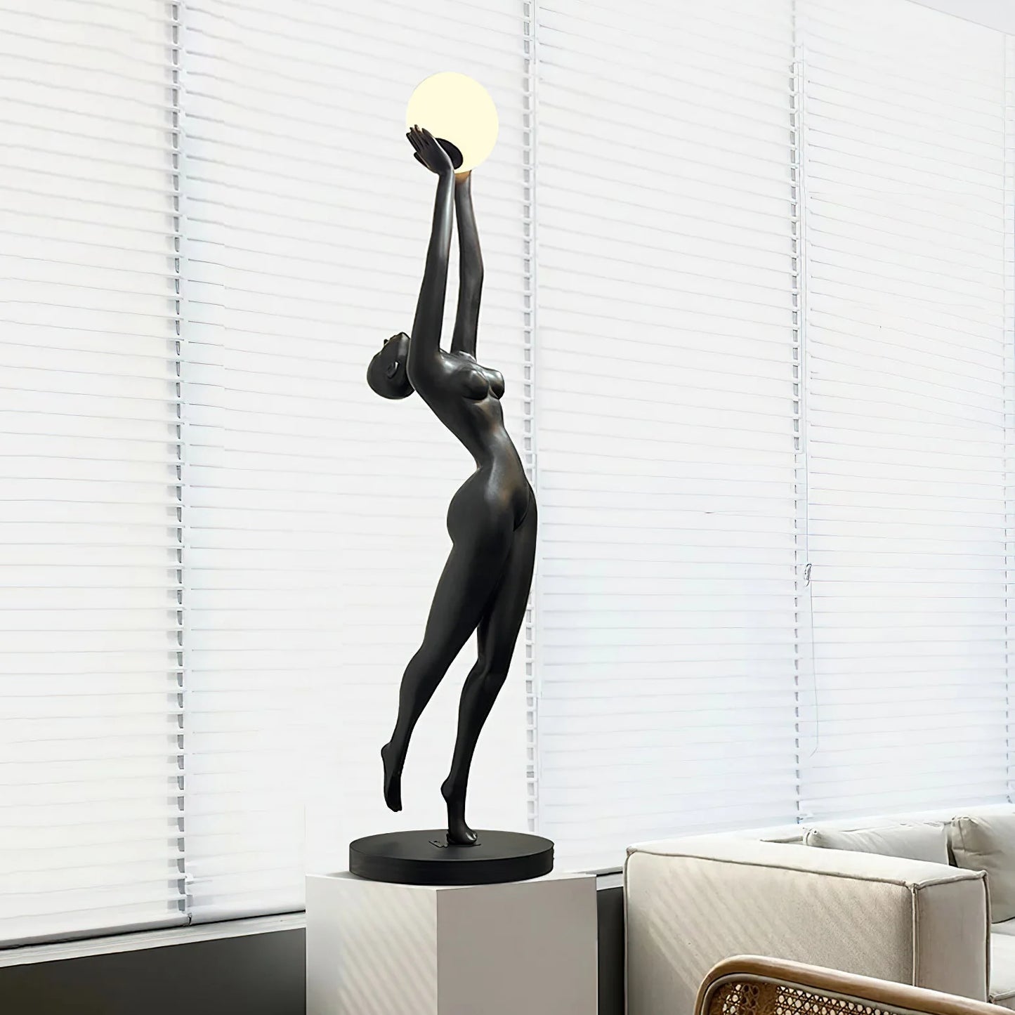 Stursa Sculpture Figure Floor Lamp - Nuvé