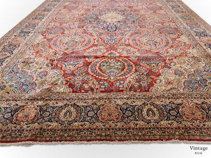 Antique Persian Kasvin (10'09"x17'08") red/navy - Nuvé