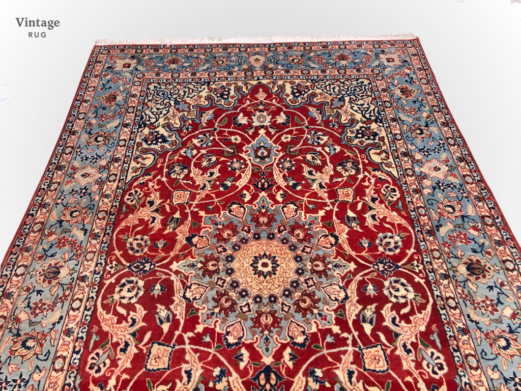 Vintage Persian Isfahan (4'11"x7'09") red/lt.blue - Nuvé