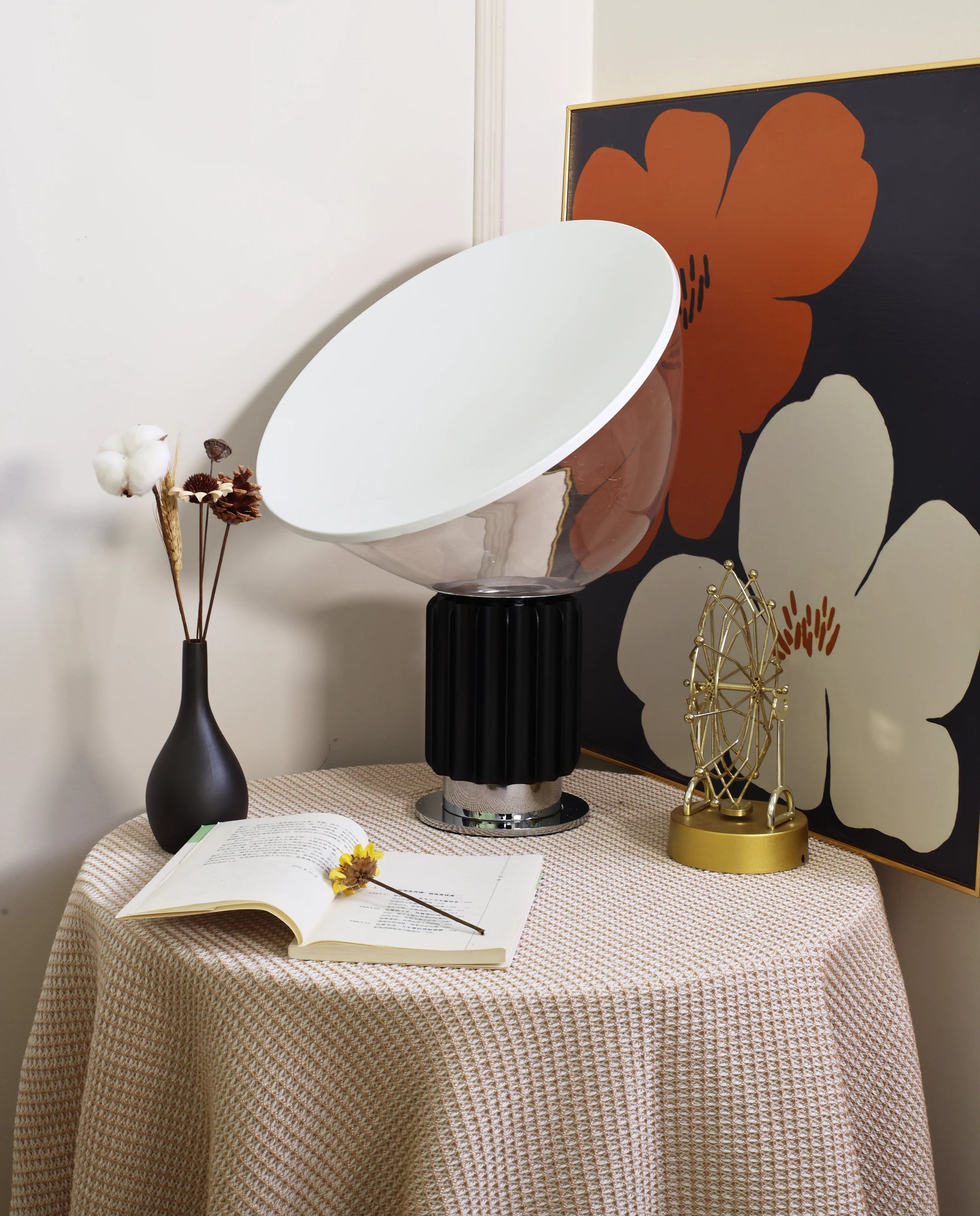 Taccia Glass Table Lamp - Nuvé