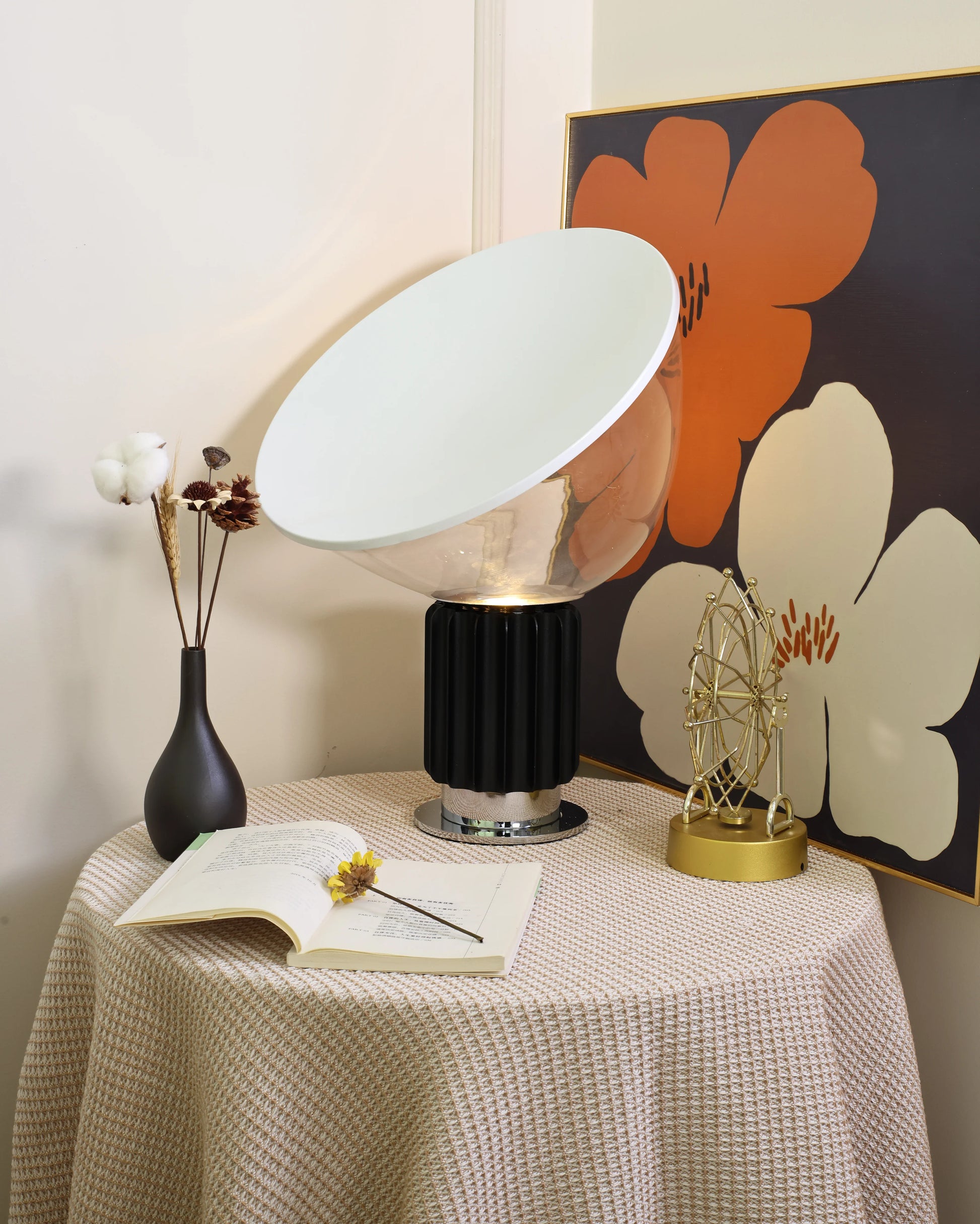 Taccia Glass Table Lamp - Nuvé