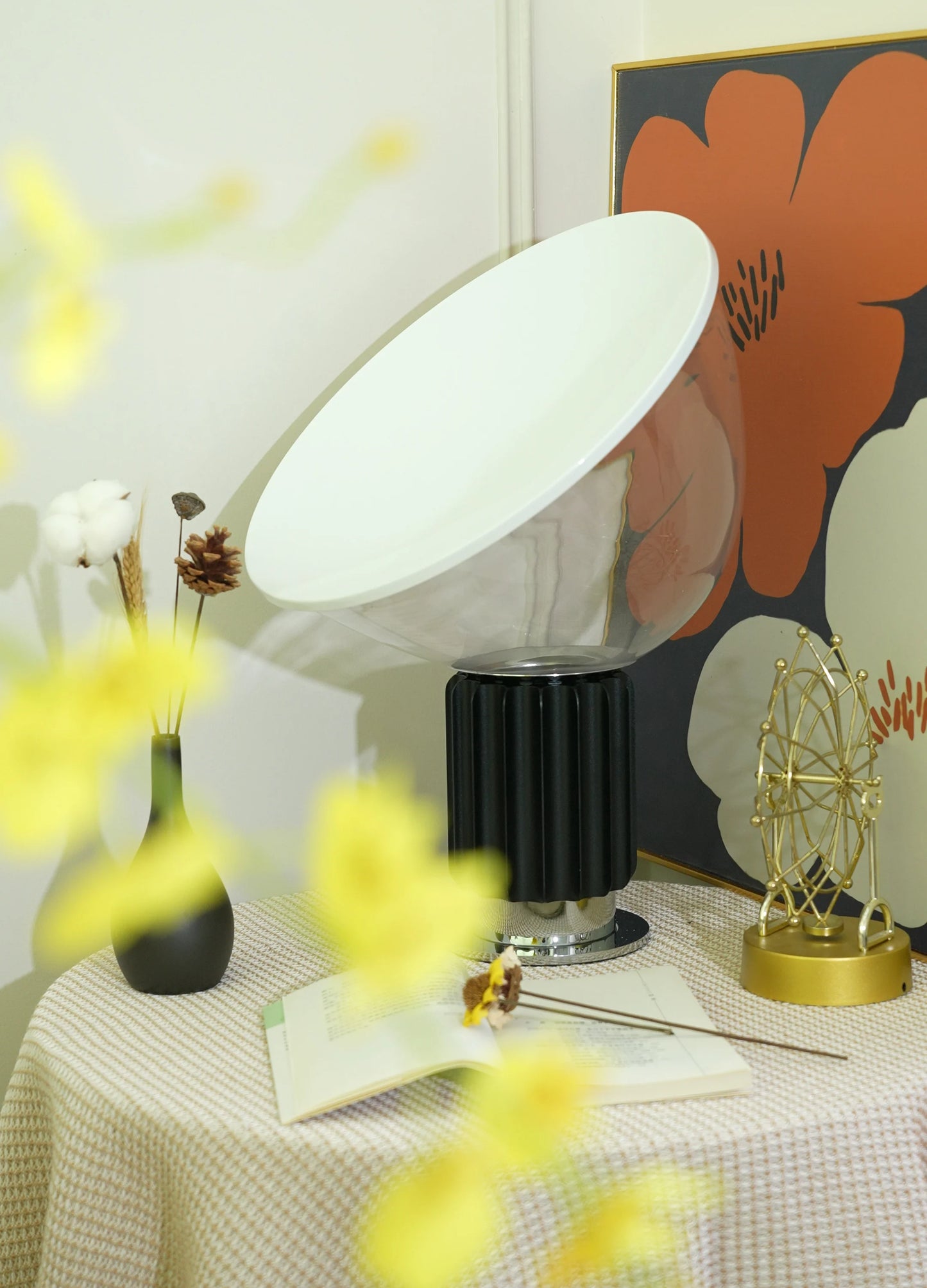 Taccia Glass Table Lamp - Nuvé