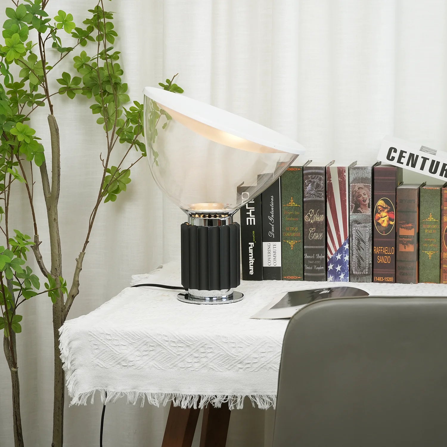 Taccia Glass Table Lamp - Nuvé