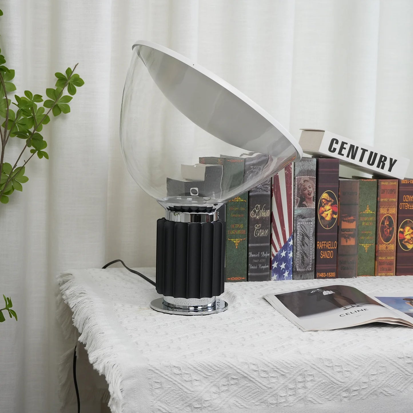 Taccia Glass Table Lamp - Nuvé
