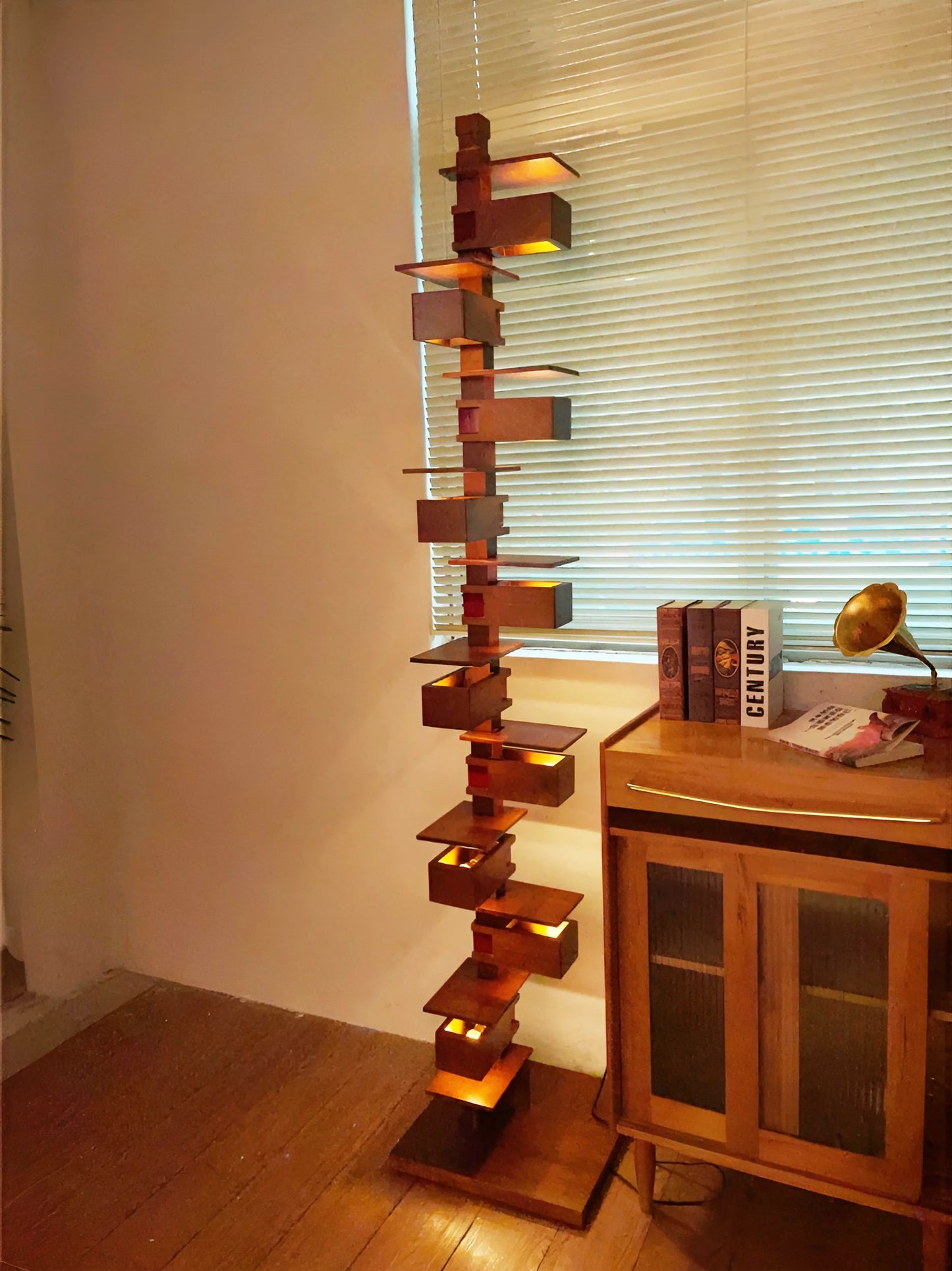 Taliesin Wood Stacked Floor Lamp - Nuvé