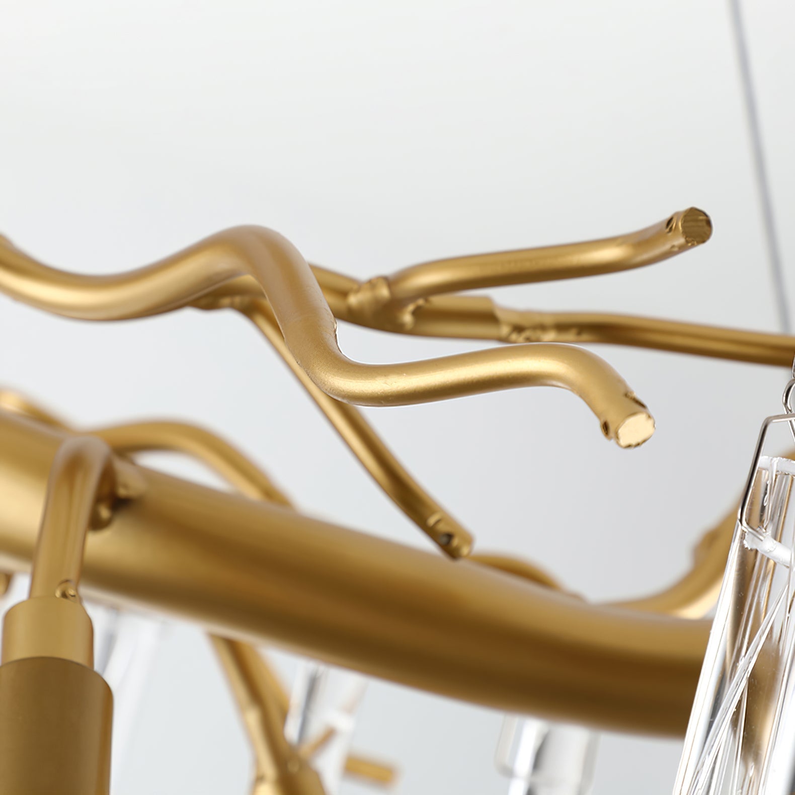 Teardrop Round Crystal Chandelier - Nuvé