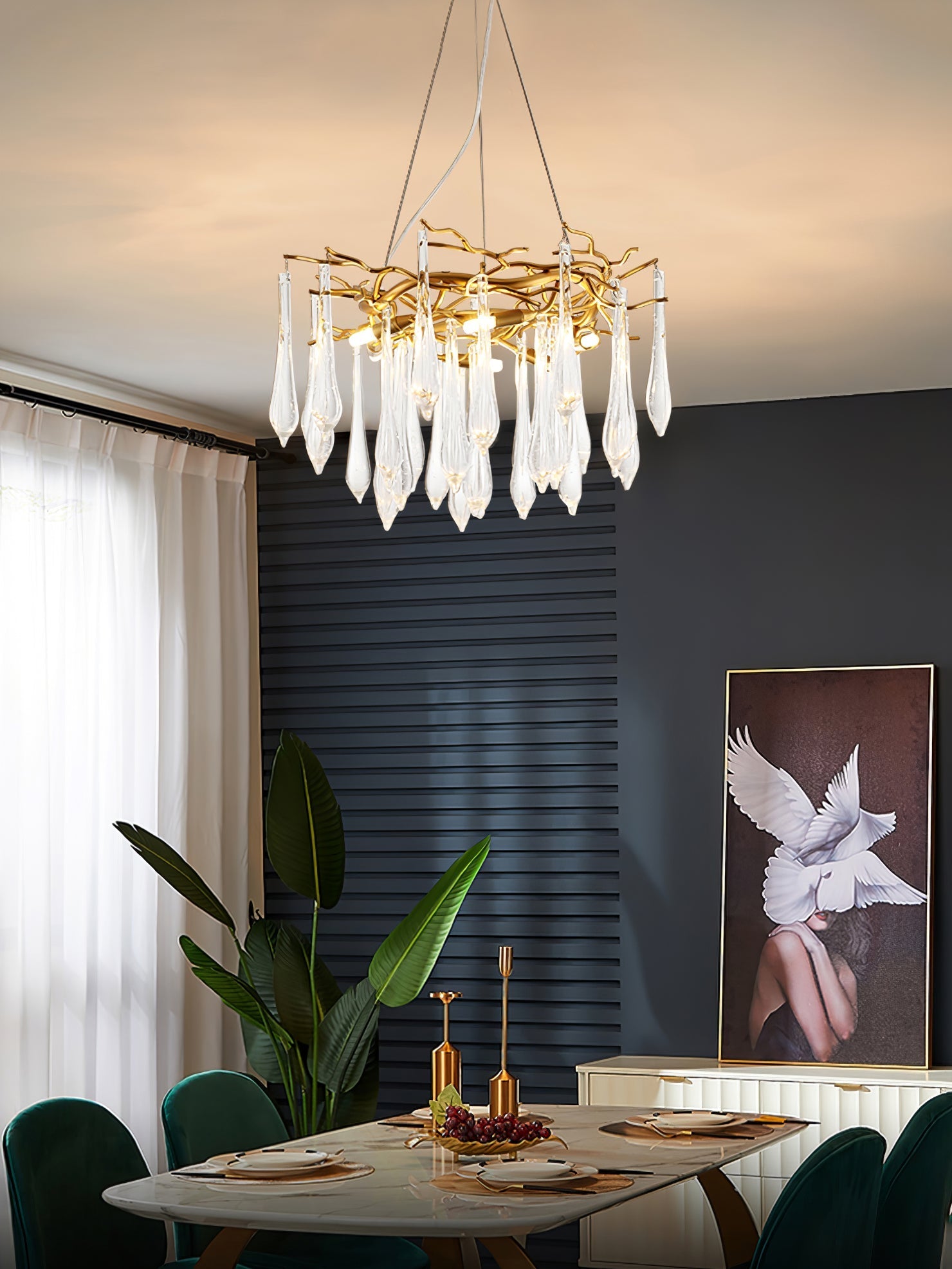 Teardrop Round Crystal Chandelier - Nuvé