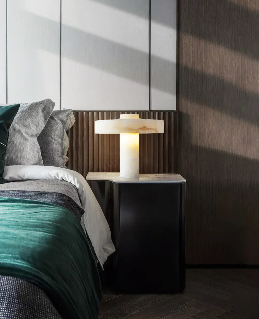 Tramonto Alabaster Table Lamp - Nuvé