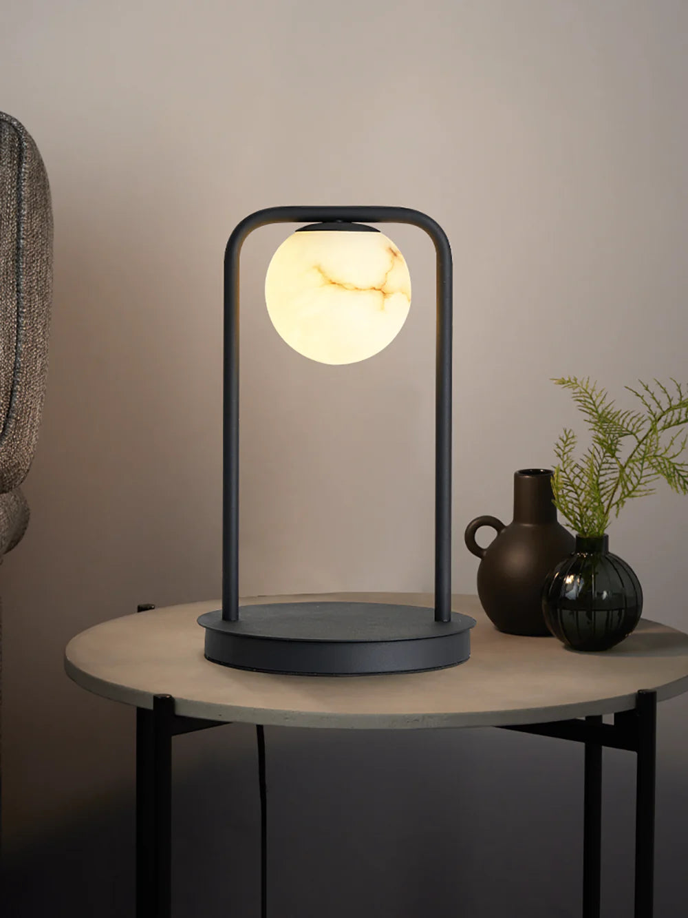 Alabaster Tribeca Black Table Lamp - Nuvé