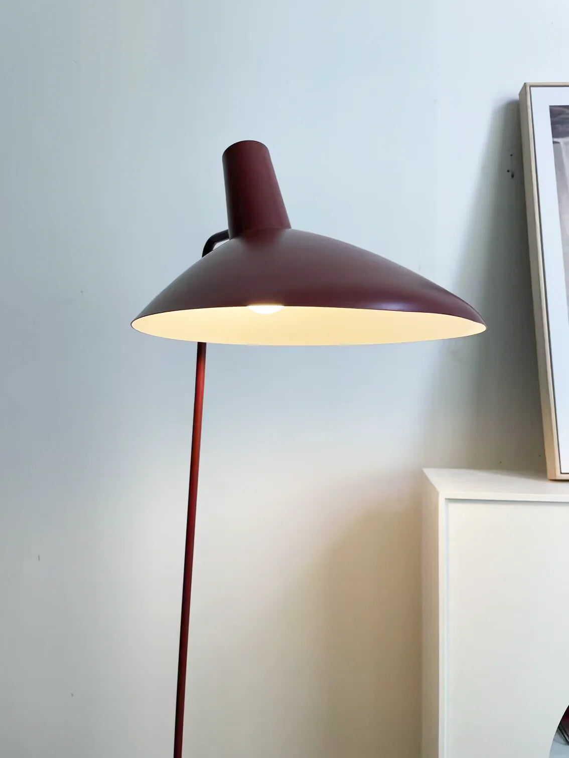 Tripod HM8 Floor Lamp - Nuvé