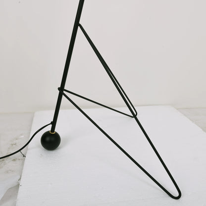 Tripod HM8 Floor Lamp - Nuvé