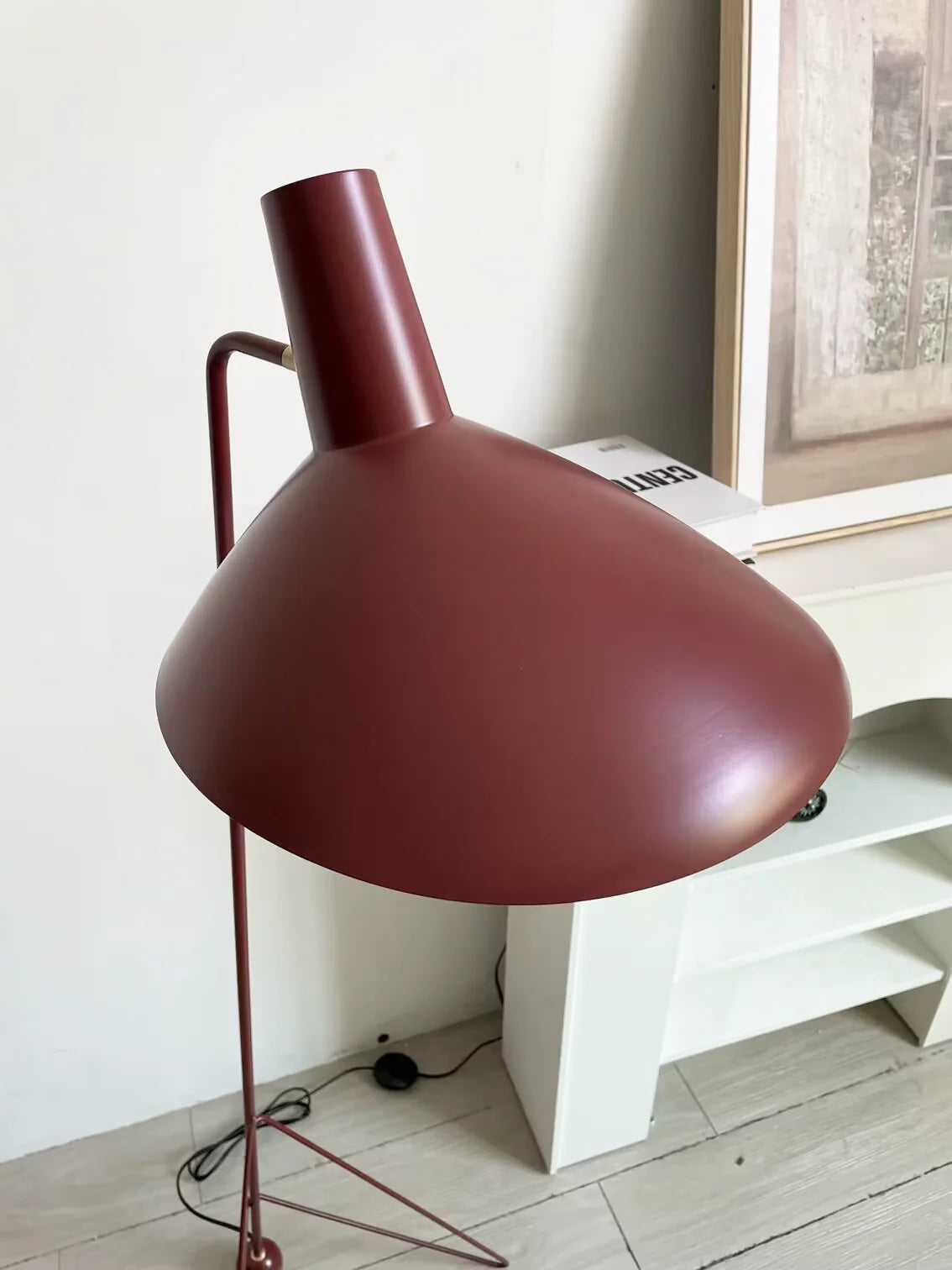 Tripod HM8 Floor Lamp - Nuvé