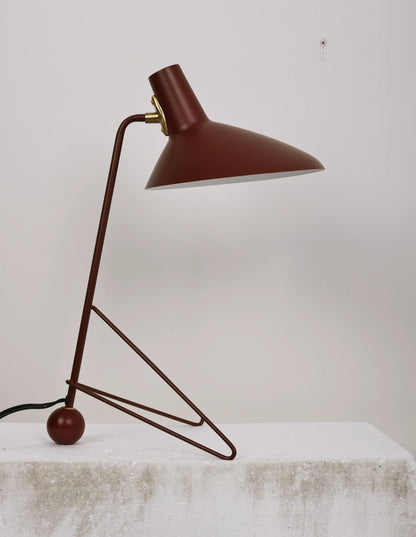 Tripod HM9 Simple Table Lamp - Nuvé