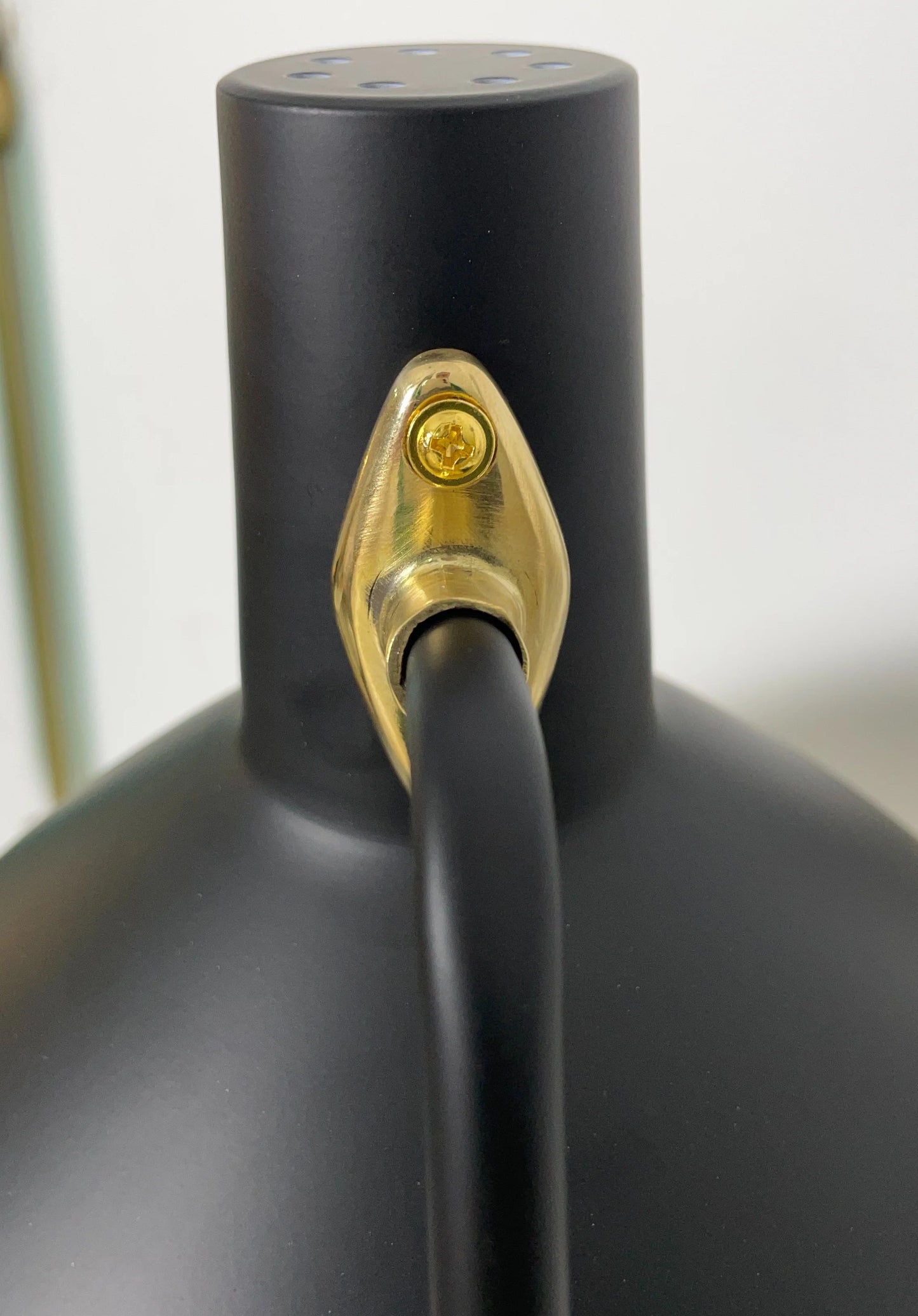 Tripod HM9 Simple Table Lamp - Nuvé