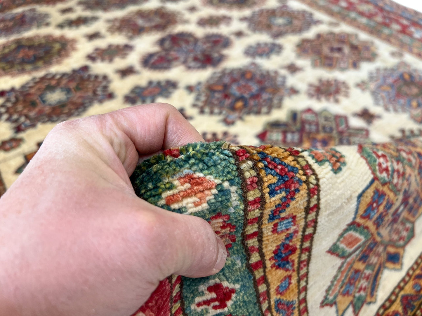Super Kazak (5'07"x7'09") ivory/red