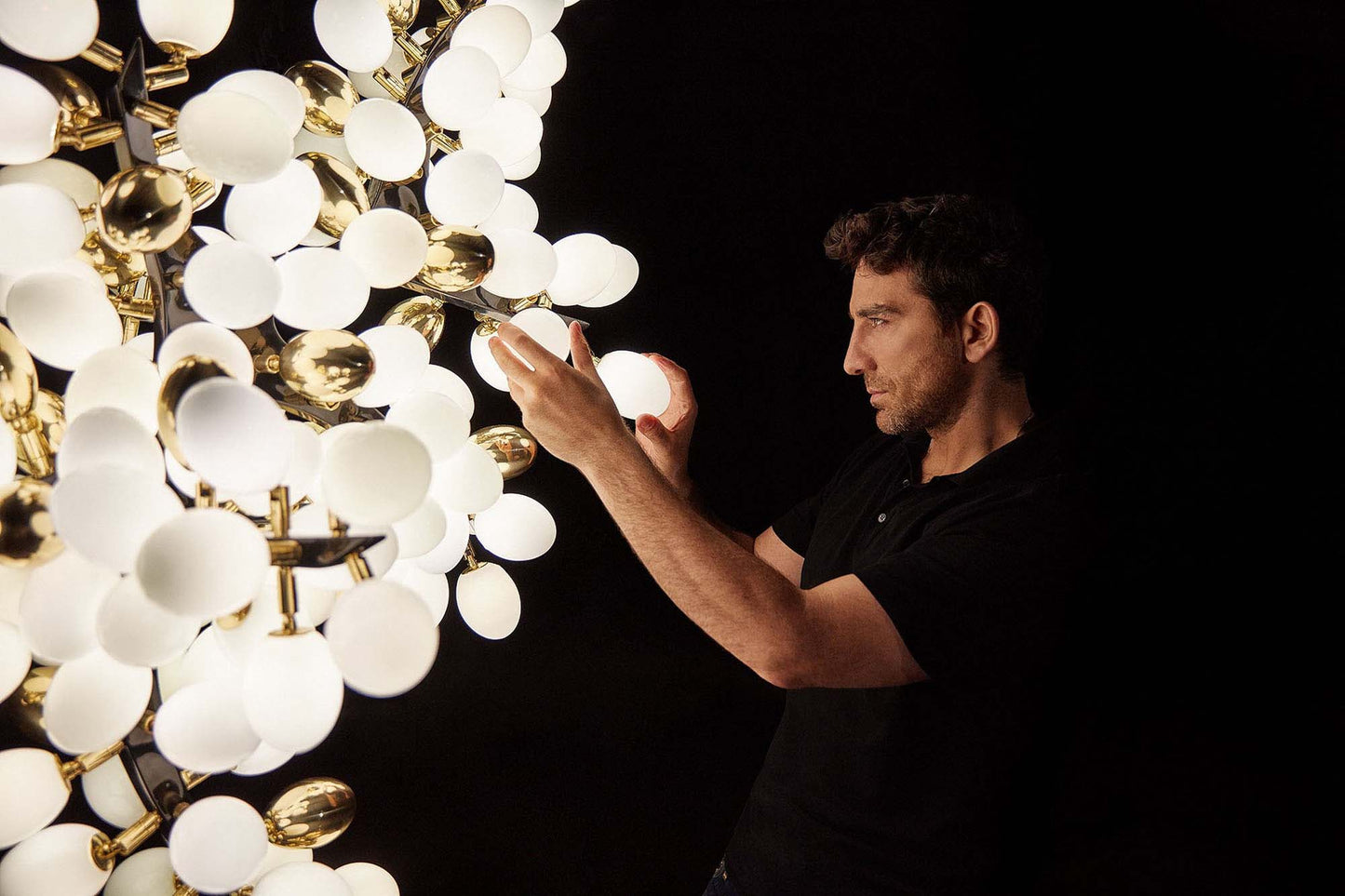Valiant Chandelier, Horizontal - Nuvé