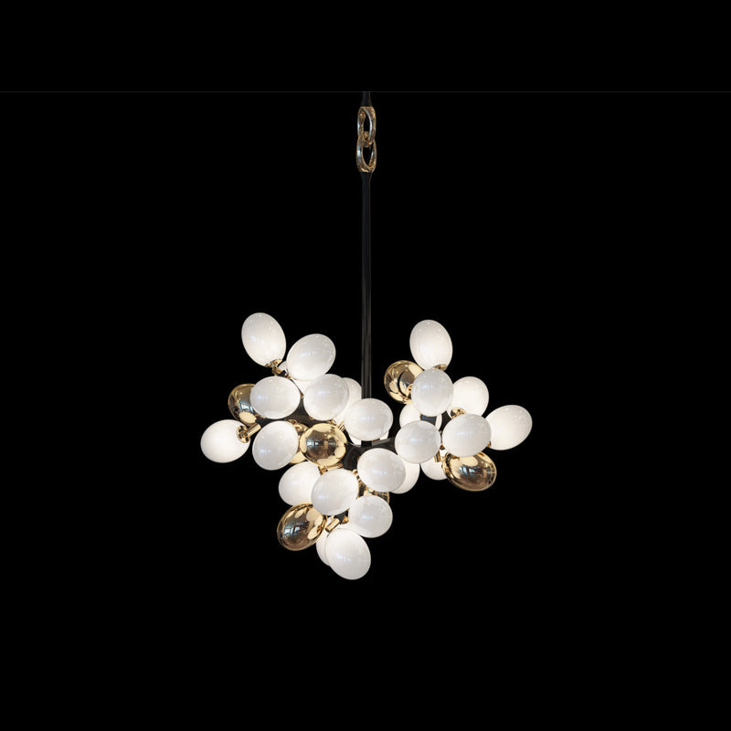Valiant Chandelier, Horizontal - Nuvé