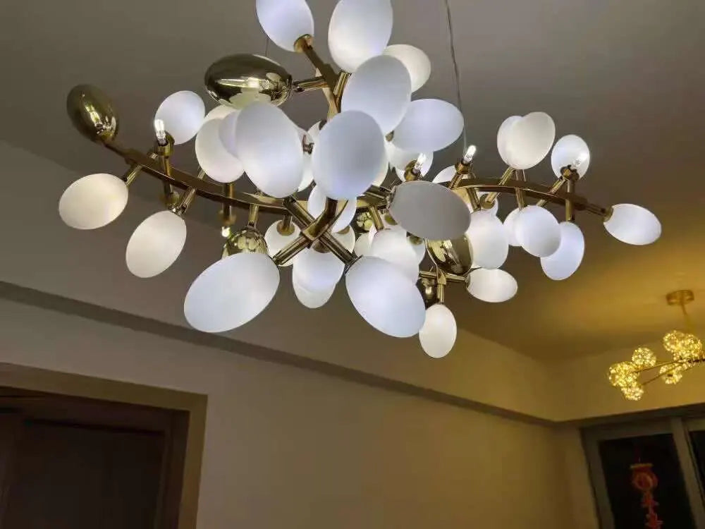 Valiant Chandelier, Horizontal - Nuvé