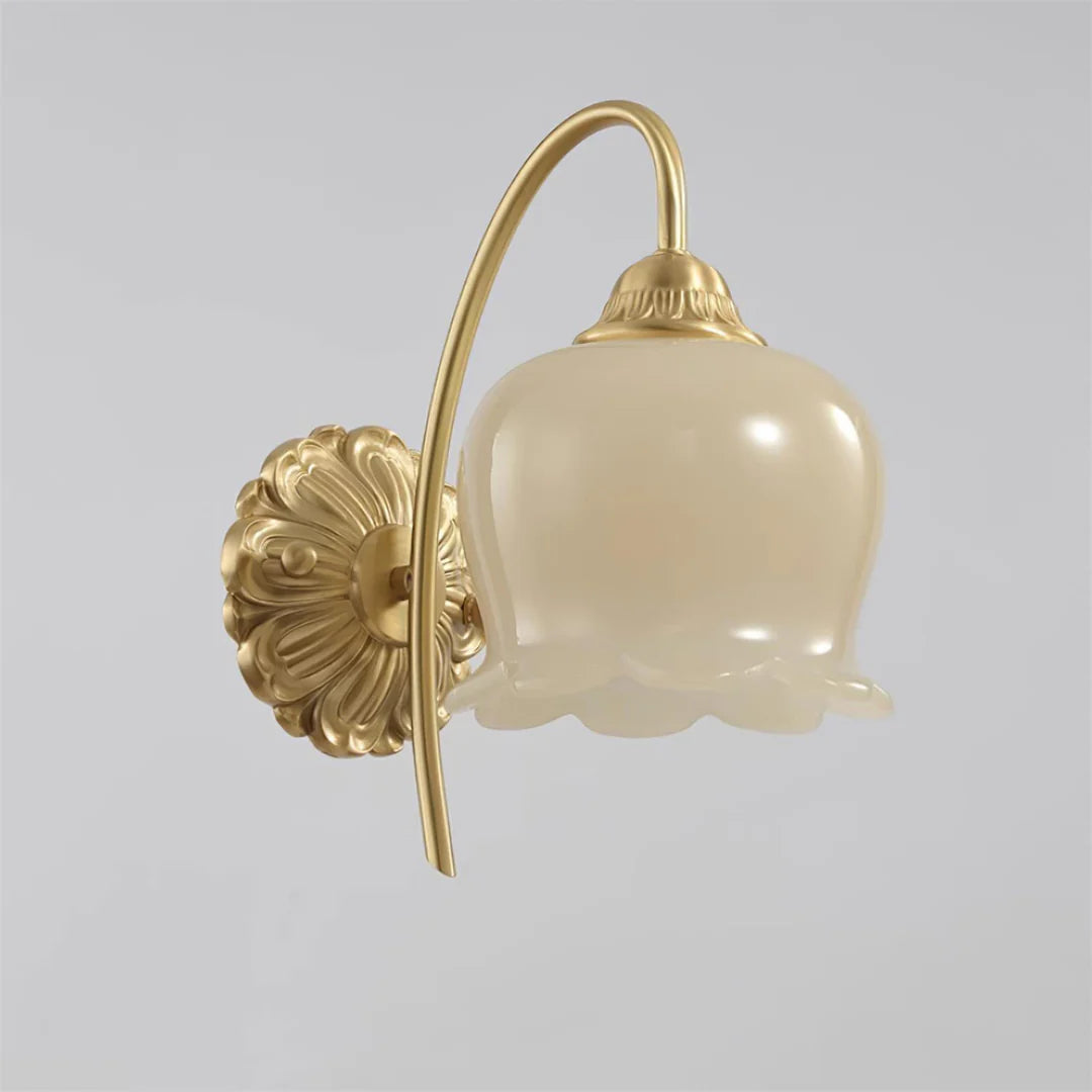Valley Flower Brass Wall Lamp - Nuvé