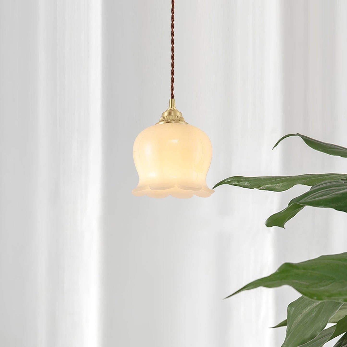 Valley Flower Pendant Lamp - Nuvé