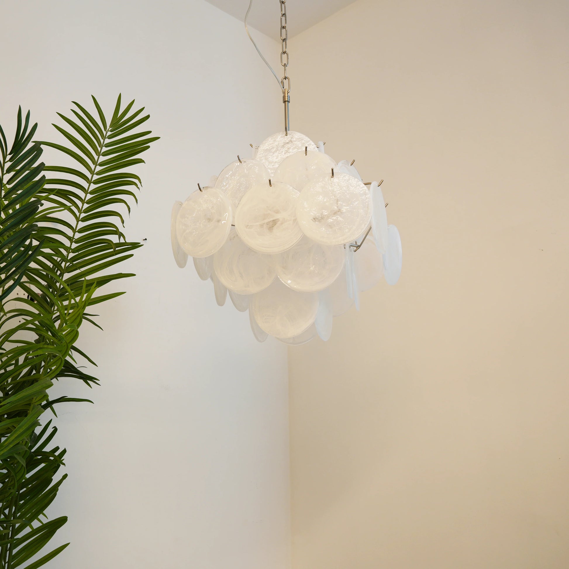 Vintage Murano White Disks Chandelier - Nuvé