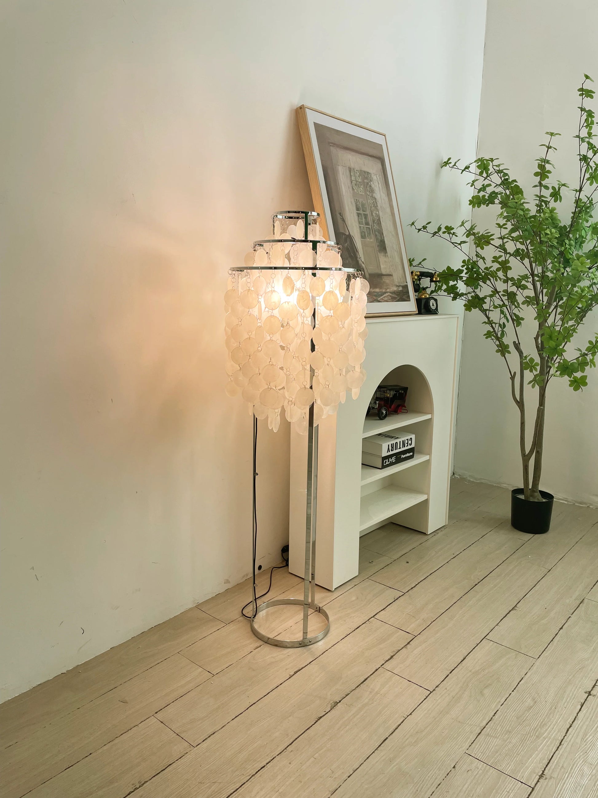 Vintage Shell Floor Lamp - Nuvé