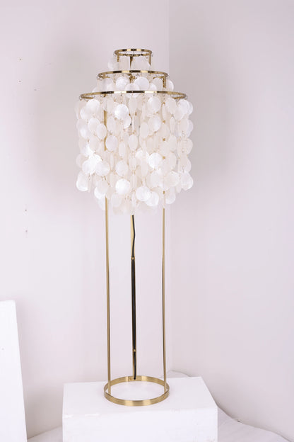 Vintage Shell Floor Lamp - Nuvé